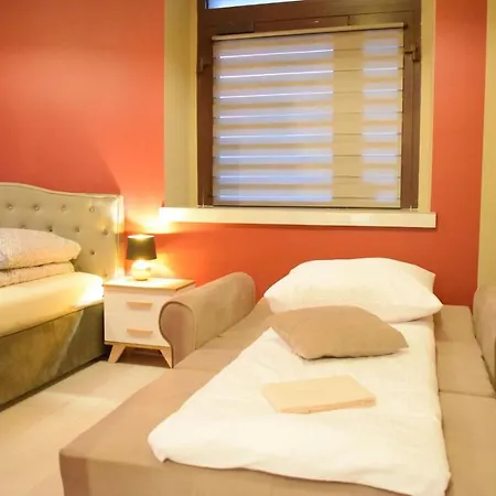 Karina Centrum Apartment *